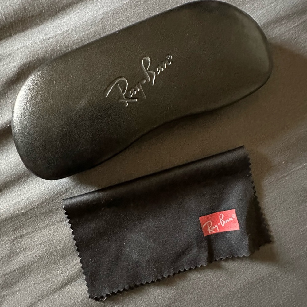 Ray-Ban Black Sunglasses Accessories Set